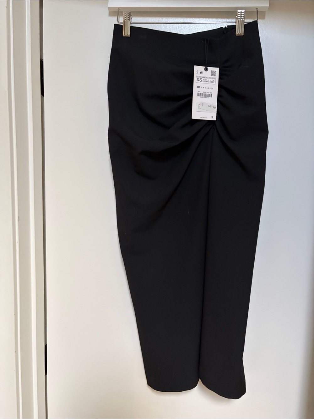 Zara XS Black Ruched Midi Pencil Skirt
